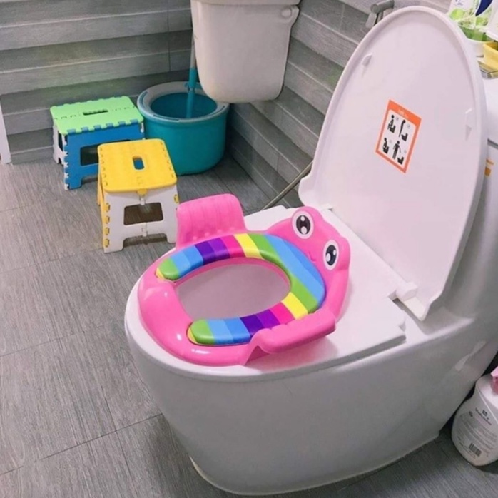 Nắp thu nhỏ bồn cầu hình ếch có tay vịn No.101002