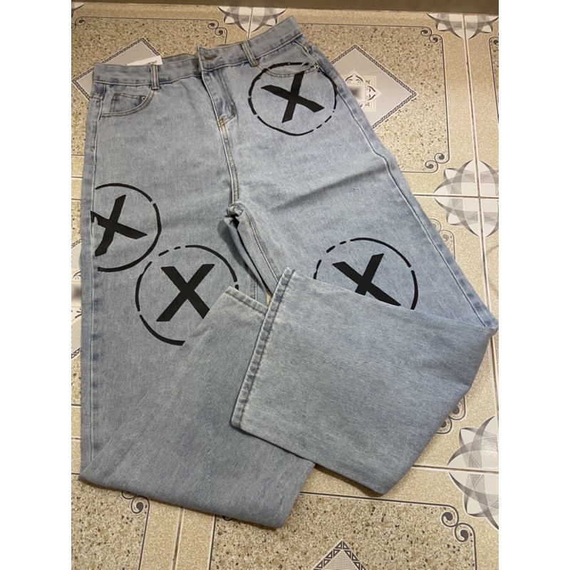 [Hàngsẵn cóảnhthật]Quần jeans ống suông rộng hoạ tiết Unisex dấu X phong cách Ulzzang Hàn Quốc