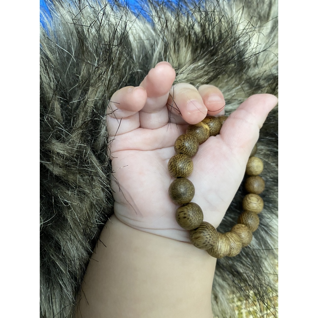VÒNG TAY TRẦM HƯƠNG CHO BÉ - GIÚP BÉ NGỦ NGON