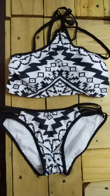Xả bikini NEW đồng giá 50K | BigBuy360 - bigbuy360.vn
