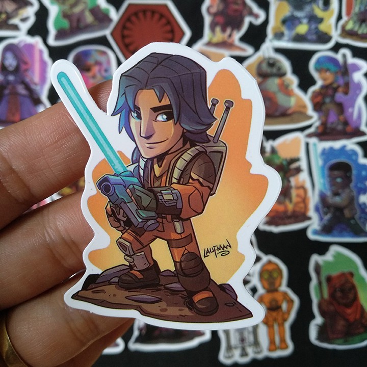 Bộ Sticker dán cao cấp chủ đề NHÂN VẬT TRONG STAR WARS - Dùng dán Xe, dán mũ bảo hiểm, dán Laptop...