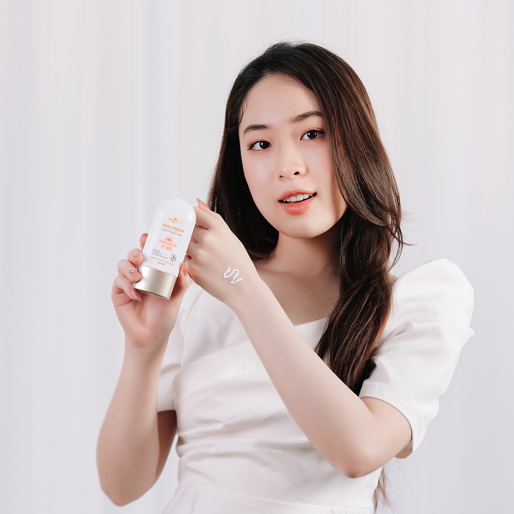 Kem Chống Nắng BIOCOS Sun Cream SPF65+++ (50g mẫu mới 2022)