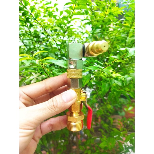 Bộ béc xịt rửa xe vệ sinh máy lạnh xoay 360 có chỉnh tia nước.