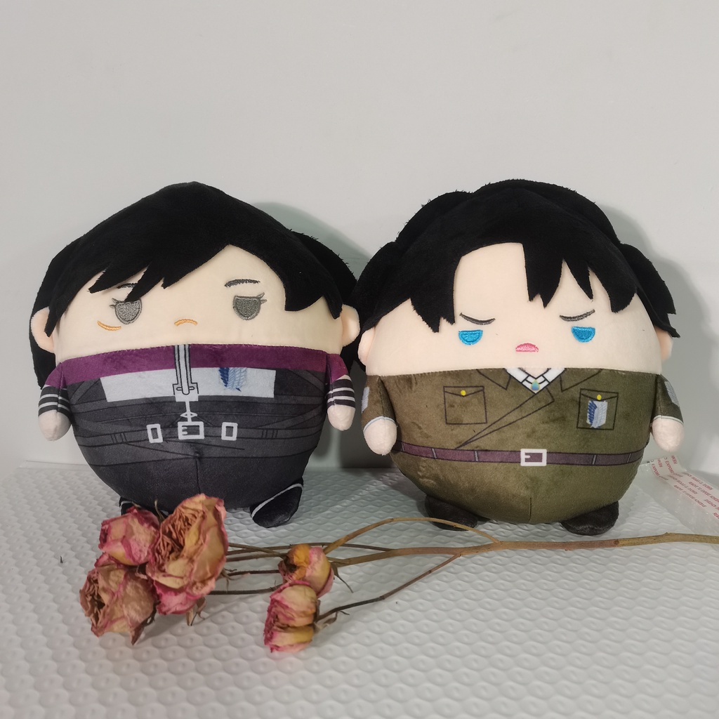 Búp Bê Nhồi Bông Hình Nhân Vật Trong Phim Attack on Titan 22cm