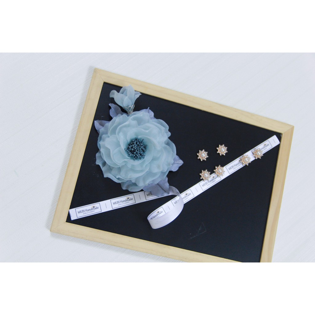 (ảnh thật 100%) Hoa cài áo handmade mẫu hoa mẫu đơn vải voan 1 nụ màu xanh dương (sz 13.5-14cm)