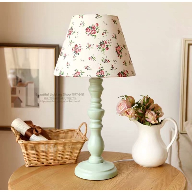 Đèn ngủ để bàn hoa nhí phong cách vintage cổ điển - 3 mẫu