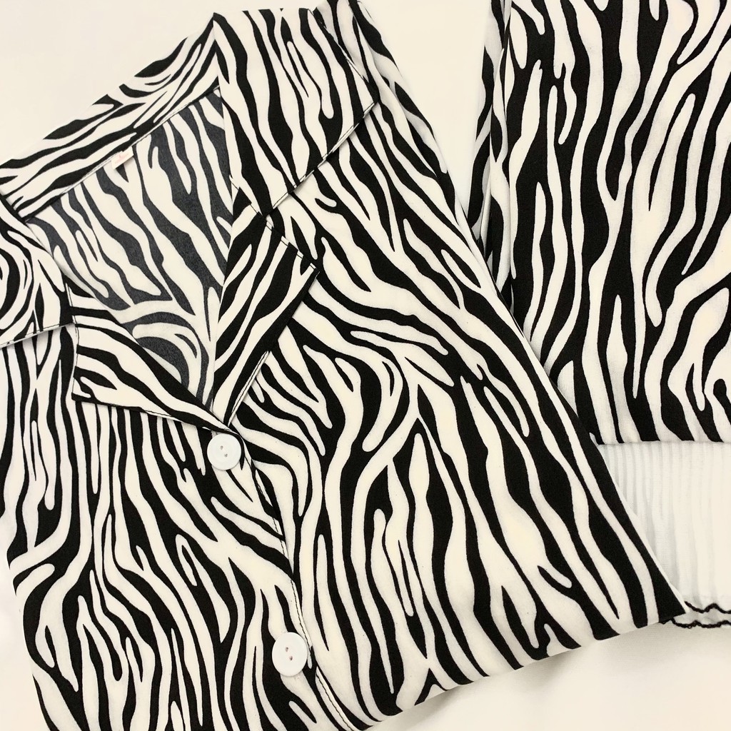 Pijama- Đồ Bộ Ngủ Áo Quần Dài Vải Lụa Họa Tiết Vằn Đen Trắng DDP05