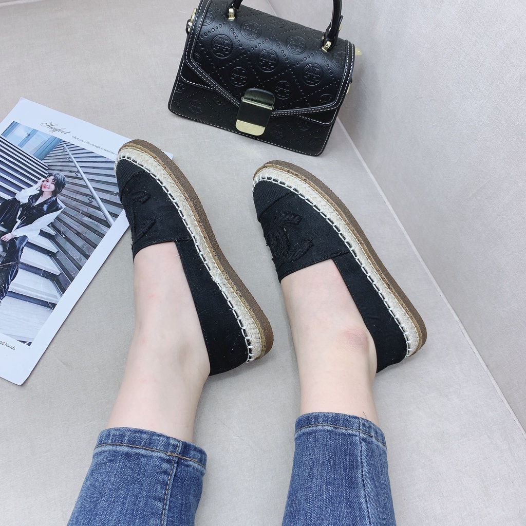 Giày Slipon Thêu Chữ X Nổi Đế Nhựa