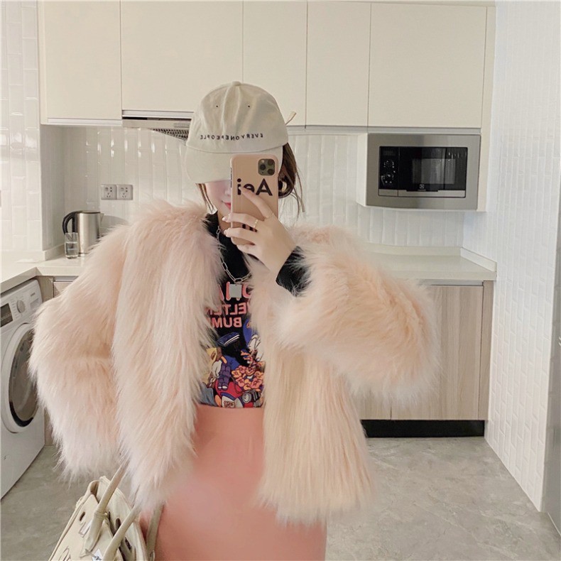 𝐂𝐎́ 𝐒𝐀̆̃𝐍. Áo lông dáng ngắn sang chảnh