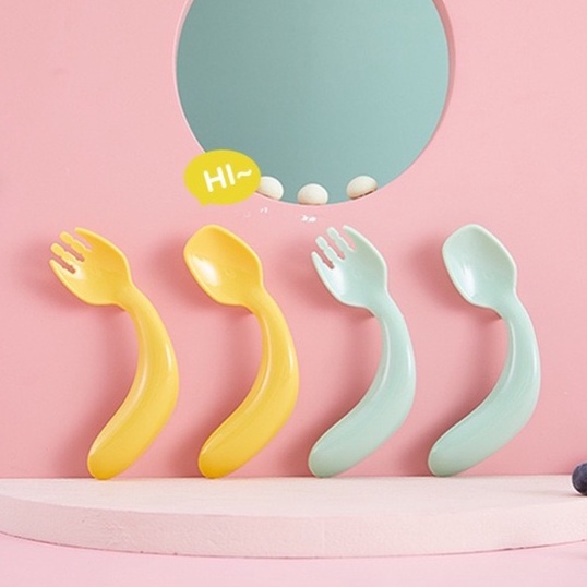 Set thìa dĩa uốn cong cho bé tập xúc tập ăn dặm - D94