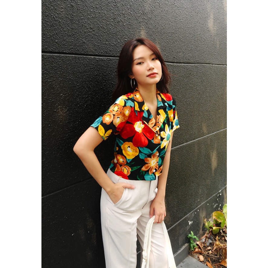 Áo Cổ Vest Dáng Lửng - AS22004