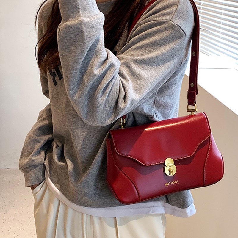 Túi Đeo Vai Thời Trang Dễ Phối Đồ Cho Nữ