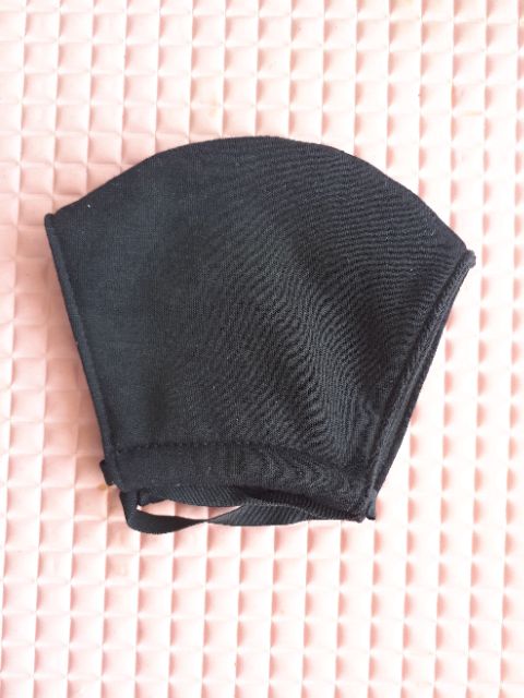 Khẩu trang vải cotton màu đen 3 lớp vó dây rút tùy chỉnh kích thước | BigBuy360 - bigbuy360.vn