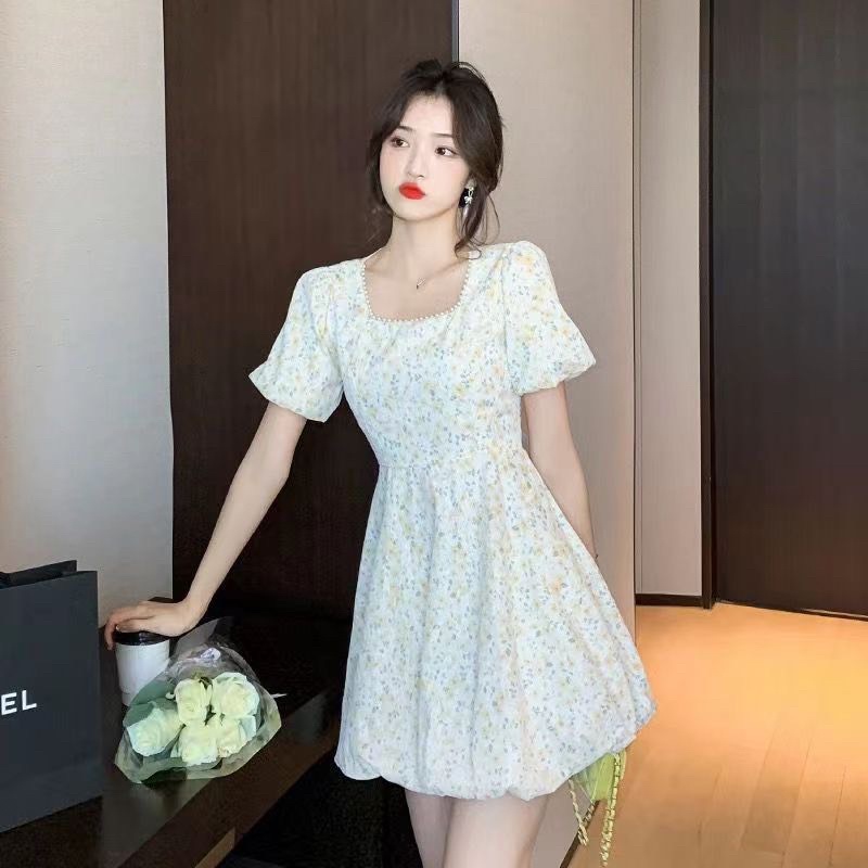 Váy hoạ tiết hoa nhí tiểu thư cổ vuông sau lưng buộc nơ phong cách hàn quốc 2022