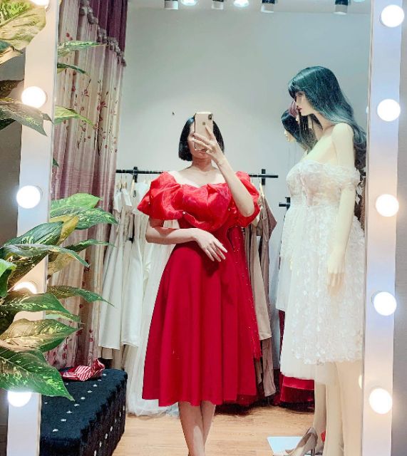 ĐẦM XOÈ NHÚN VOAN KIẾNG