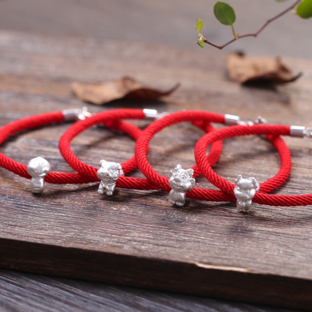 Vòng tay chỉ đỏ mix bạc 12 con giáp S999