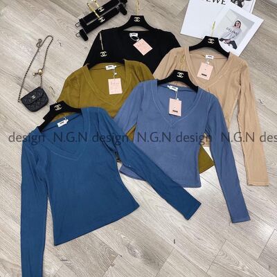 Áo thun nữ tay dài chất tăm lạnh cổ v tone tây xinh xắn