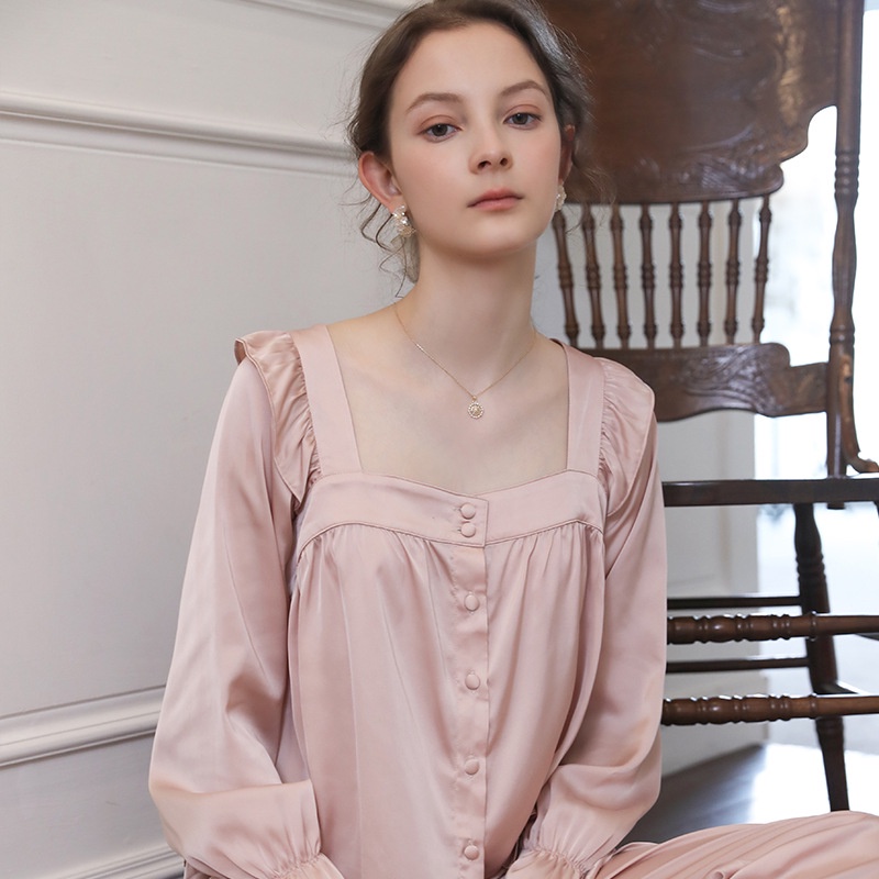 Đồ ngủ lụa cao cấp- Bộ đồ ngủ dài tay thoáng mát hàng Quảng Châu loại 1-  Quyến rũ, sang trọng, hấp dẫn, mềm mại | BigBuy360 - bigbuy360.vn