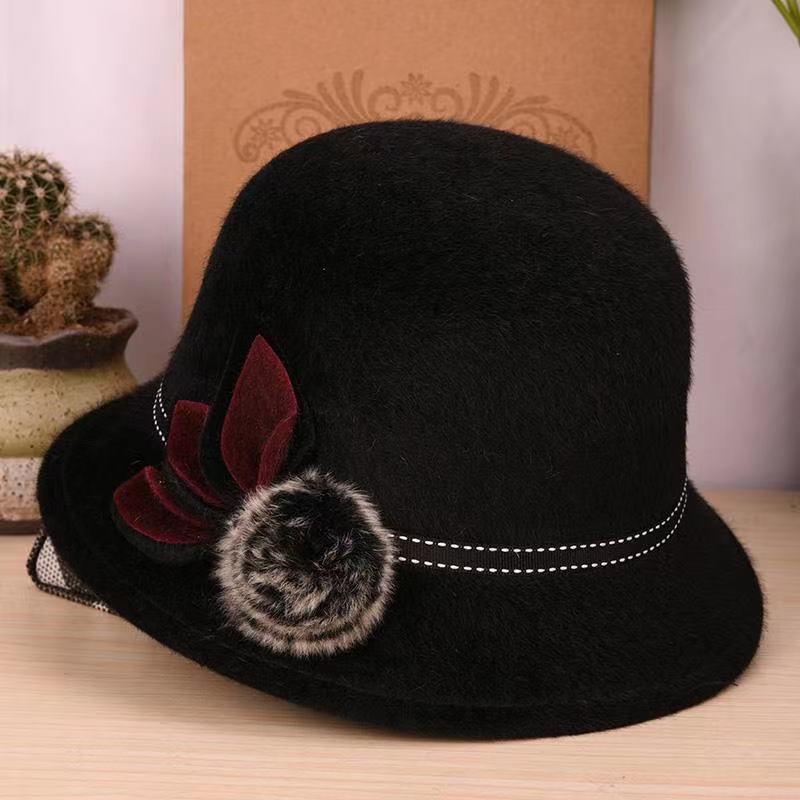 Mũ Len Trùm Đầu Đính Quả Bông Hoa Thời Trang Thu Đông Cho Nữ Trung Niên