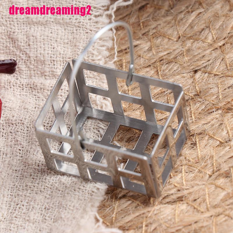 Giỏ Kim Loại Mini Đựng Đồ Chơi Búp Bê Tỉ Lệ 1: 1