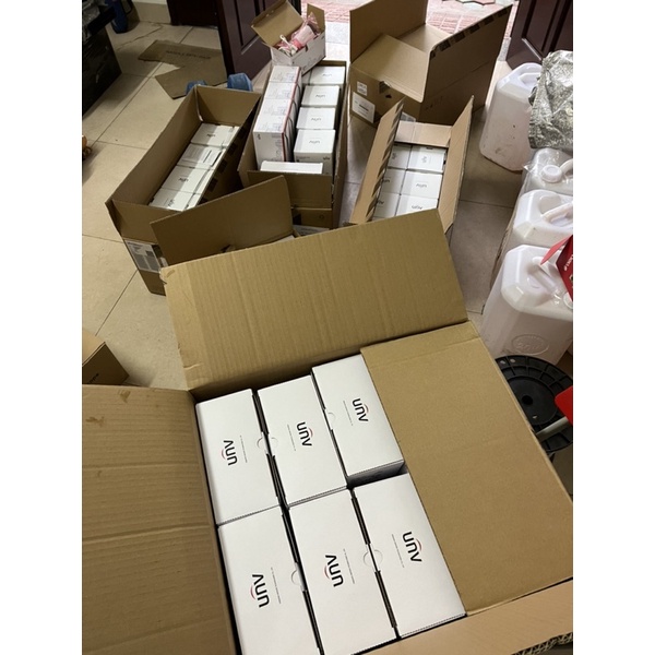 Camera IP UNV IPC2122LB-SBF40-A ko poe