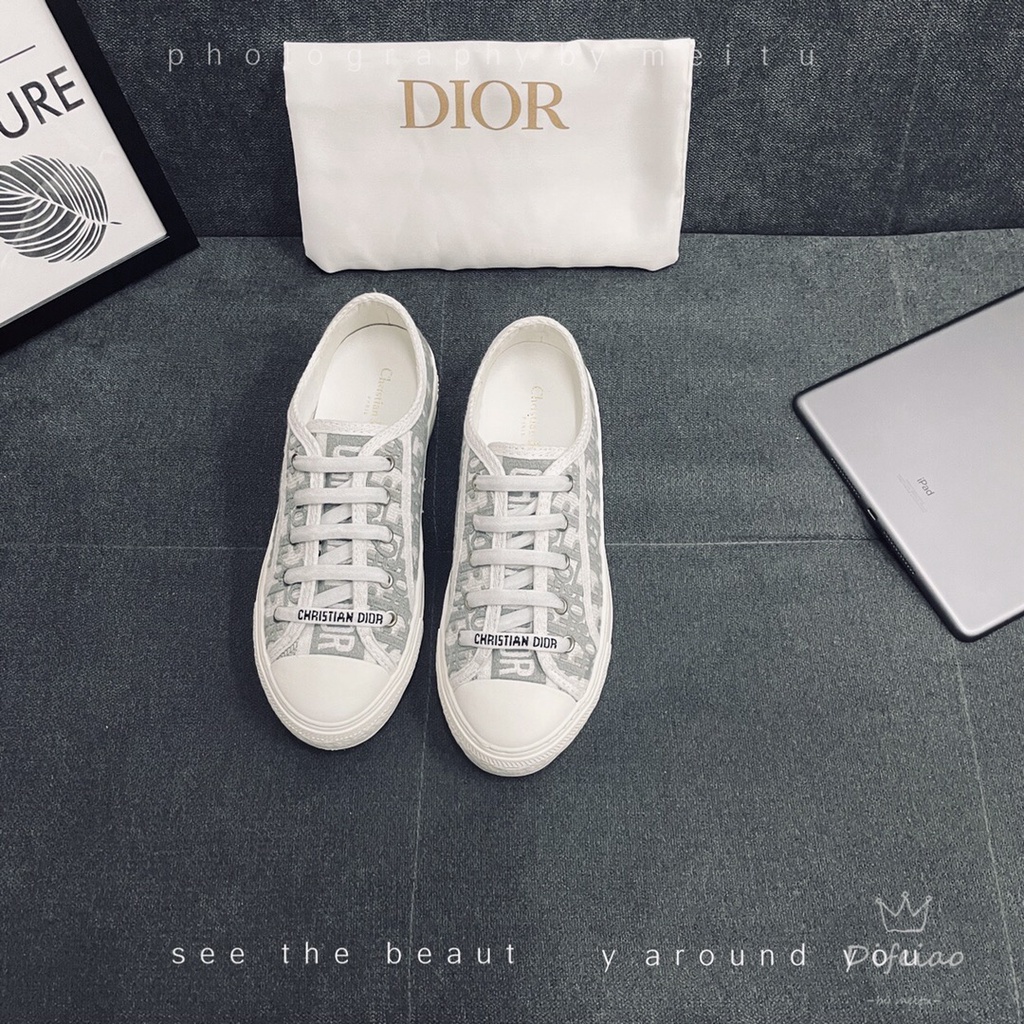 Giày SNEAKER 2022 Vải Cotton Thêu Họa Tiết Mới