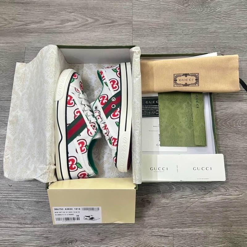 GIÀY GU.CI TÁO SNEAKERS TRẮNG ĐỎ LAI AU CAO CẤP