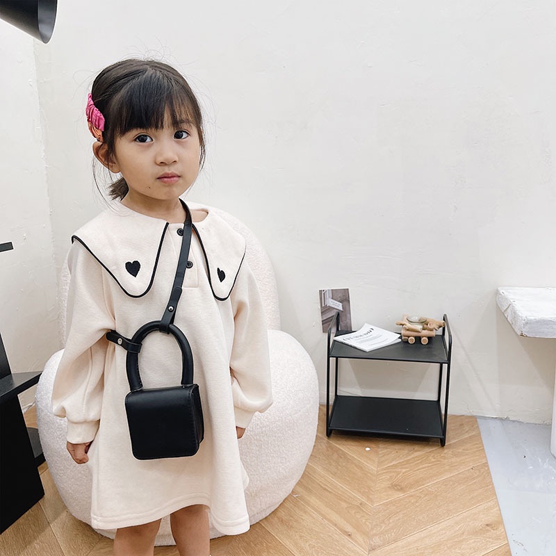 Túi đeo chéo Ielgy thiết kế nhỏ nhắn xinh xắn cho bé gái