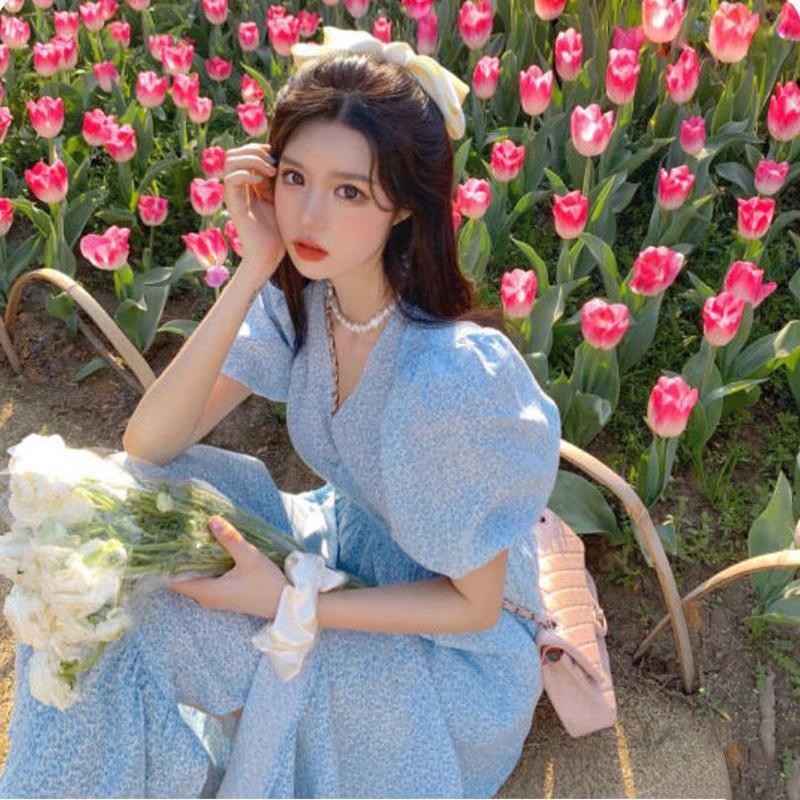 Đầm Midi Tay Ngắn Hoạ Tiết Hoa Phong Cách Retro | BigBuy360 - bigbuy360.vn