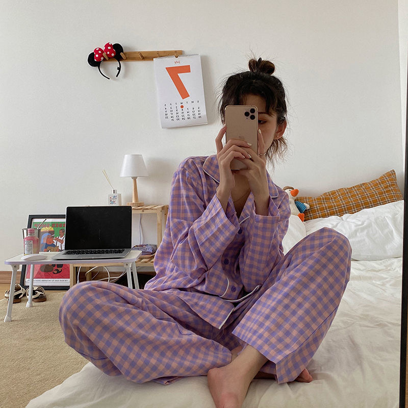 Bộ đồ ngủ dài tay dáng rộng họa tiết caro đơn giản thoải mái cho nữ | BigBuy360 - bigbuy360.vn