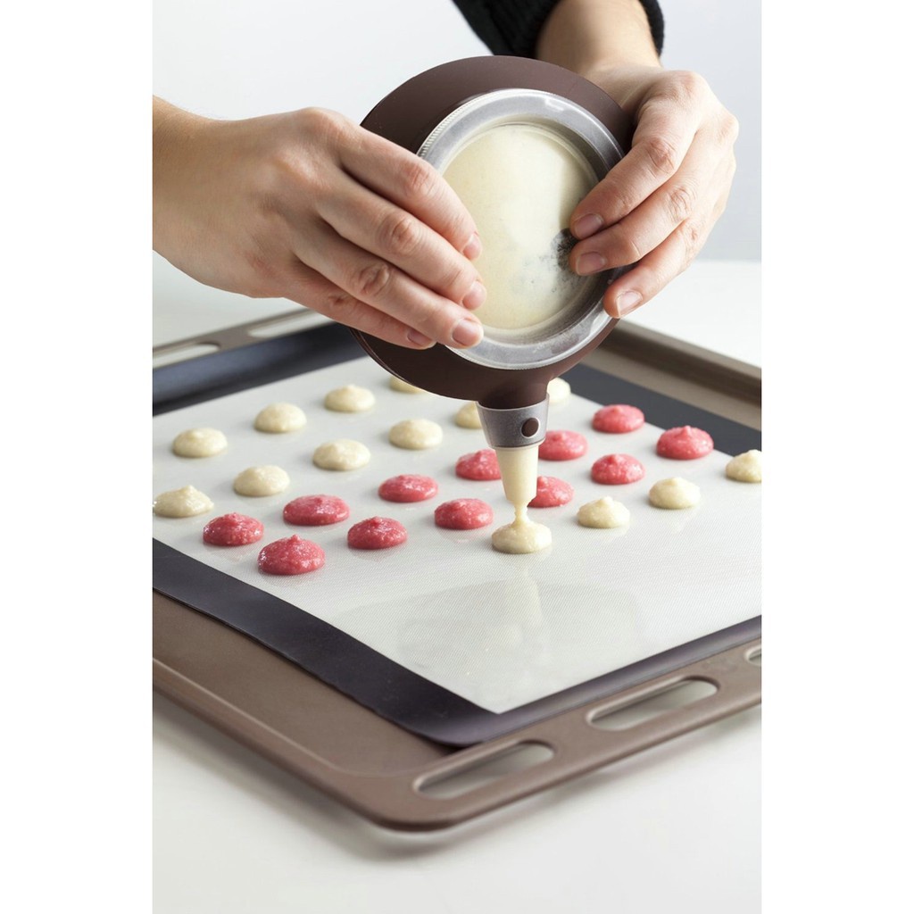 Khuôn ép đùn bơ Walfos silicone Macaron (6 cái / bộ)