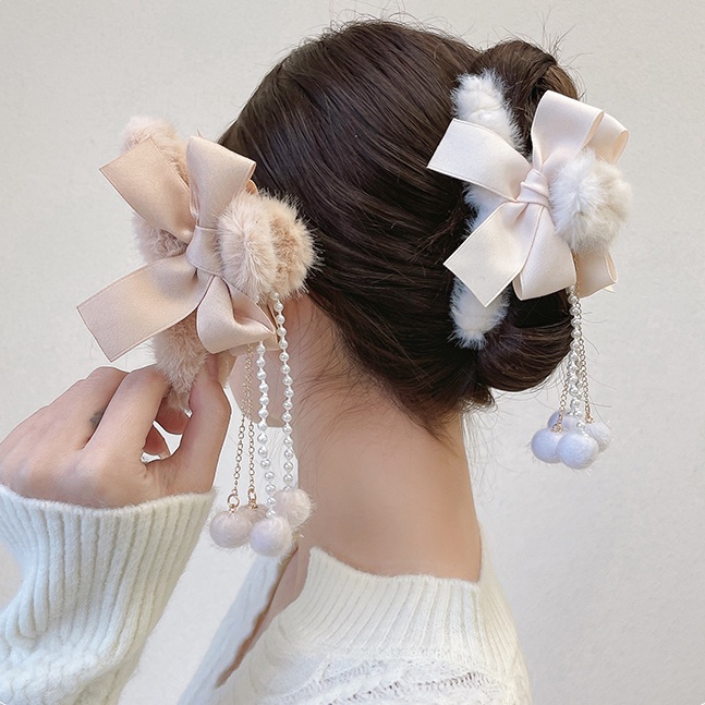 Kẹp Tóc Nơ Phủ Lông Tua Rua Thời Trang Hàn Quốc Cho Nữ 2021