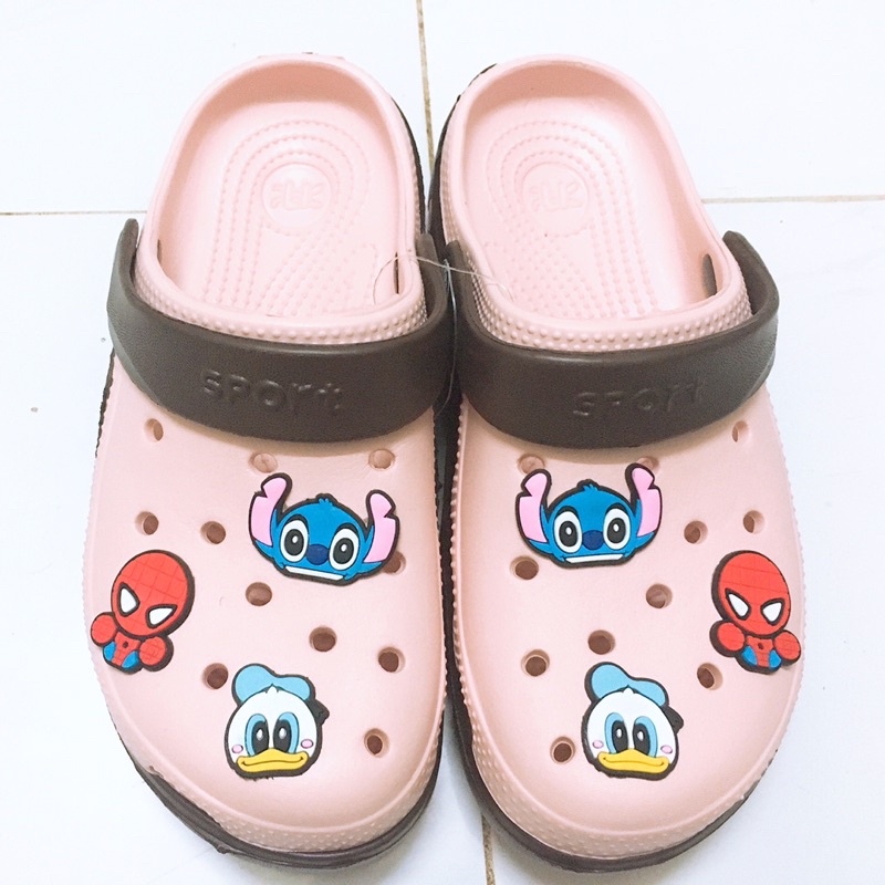 Dép cross cho bé tặng kèm sticker cute size 35/36