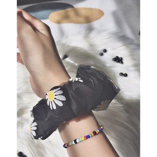 Scrunchies hoa cúc đen