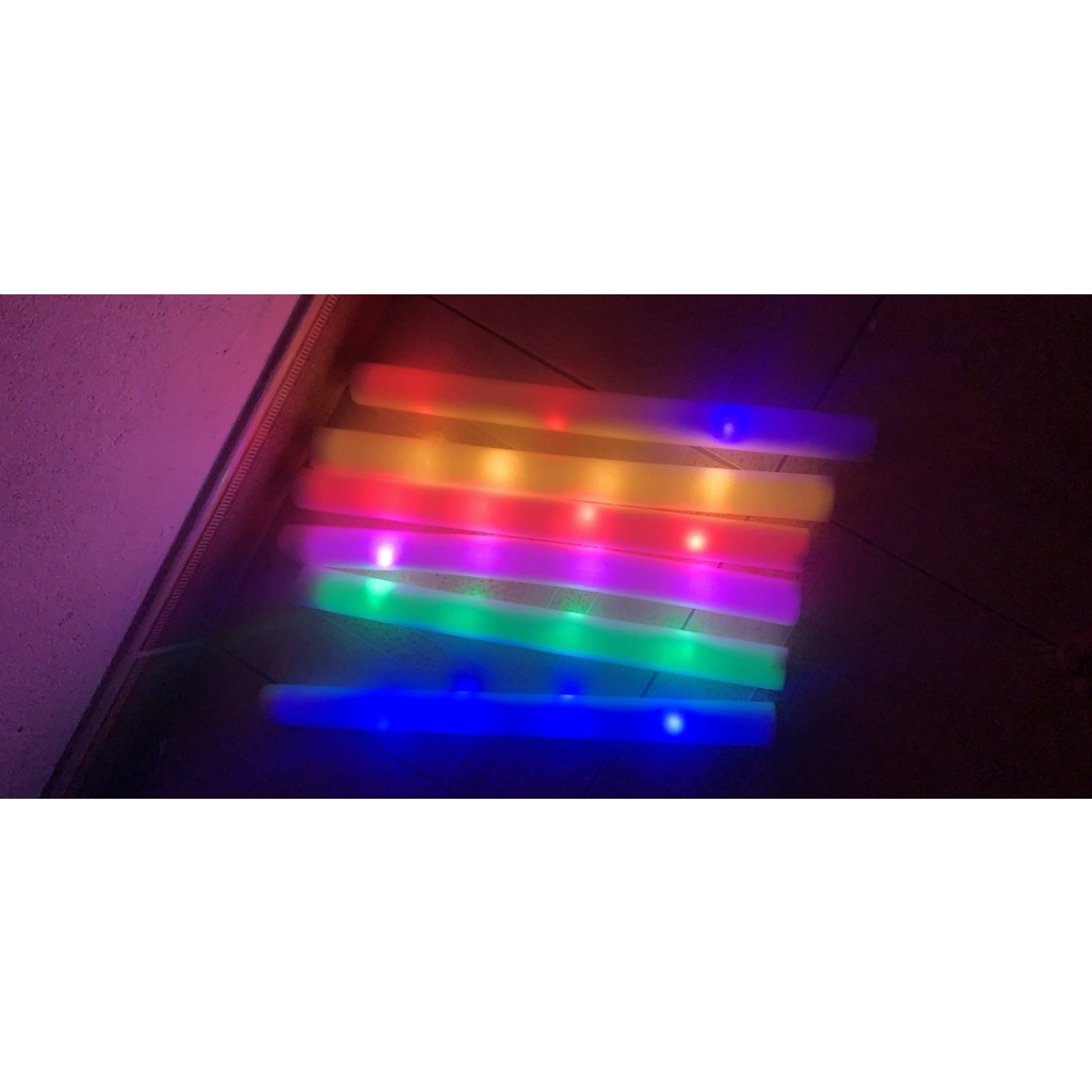 Gậy led cổ cũ phát sáng