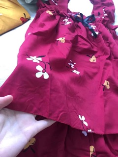 Combo 2 váy cho bé trả khách