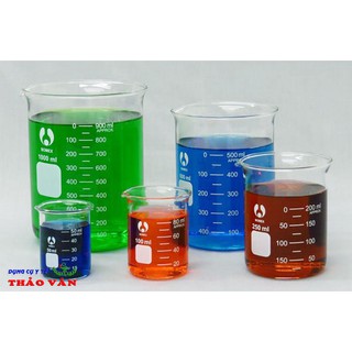 Cốc đong thủy tinh