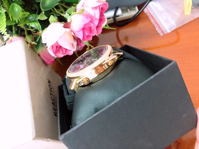 Đông hồ nam Kenneth Cole