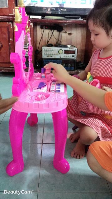 Bàn trang điểm đồ chơi cho bé có ghế ngồi và đàn