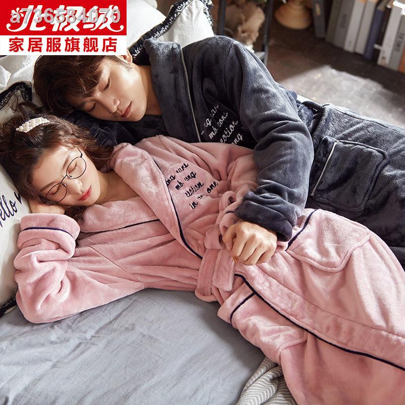 Áo choàng ngủ vải nỉ lông cừu san hô tay dài thời trang mùa đông cho các cặp đôi | BigBuy360 - bigbuy360.vn