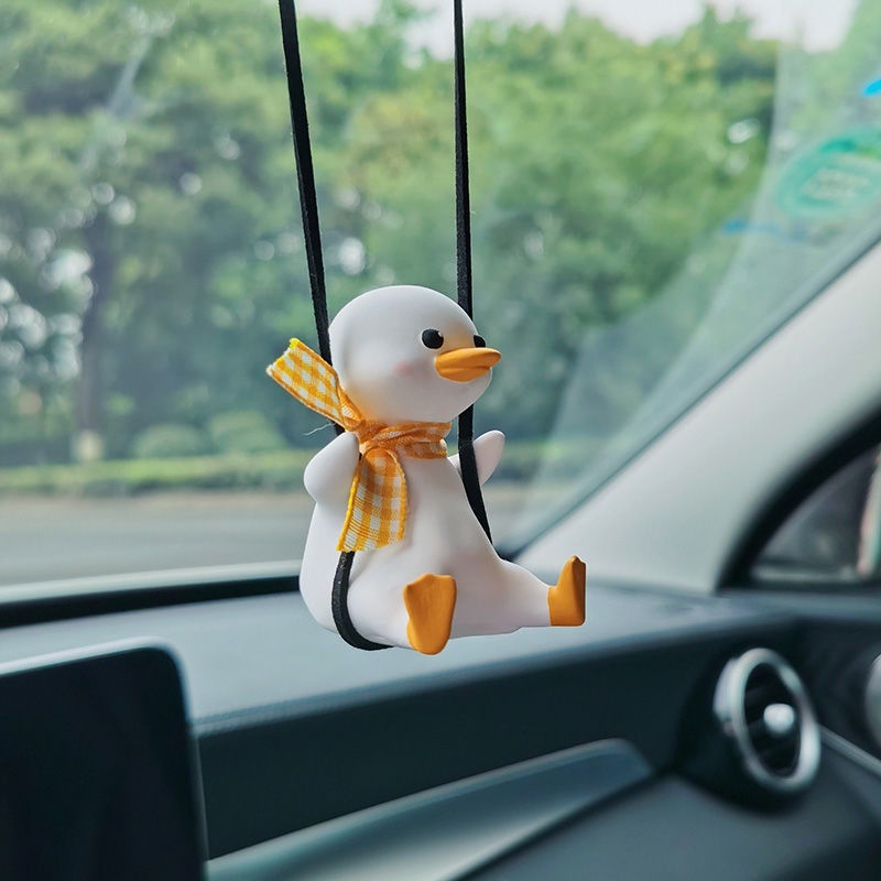 Phụ Kiện Trang Trí Xe Hơi Hình Chú Vịt Đội Nón Rơm Dễ Thương