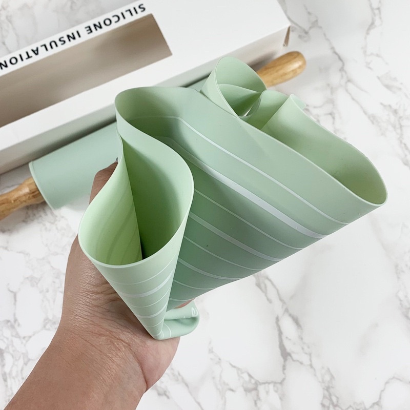 Thảm Silicon nhào bột Chống dính hình tròn kèm cây lăn bột silicone
