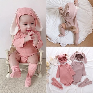 Bộ đồ ngủ đính tai thỏ đáng yêu cho bé