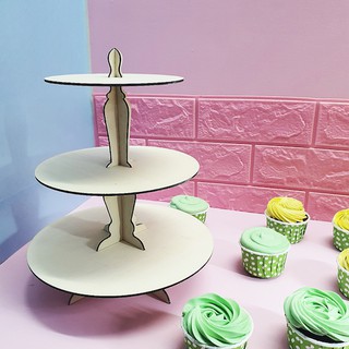 Kệ cupcake gỗ 3 tầng