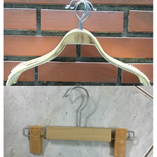 Móc Kẹp Gỗ Trẻ Em 70 Móc Áo Tre Vai Đệm và 20 Kẹp Quần Gỗ Vàng