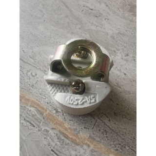 Đuôi đèn sứ E27 SU01 ren xoáy SOPOKA chịu tải