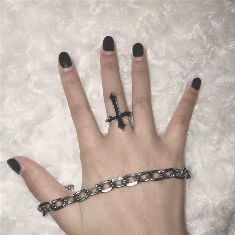 Nhẫn Hở Hình Chữ Thập Lớn Màu Đen Cổ Điển Có Thể Điều Chỉnh Phong Cách Gothic Punk Đường Phố Đáng Yêu Làm Quà Tặng Cho Bạn Nam/Nữ