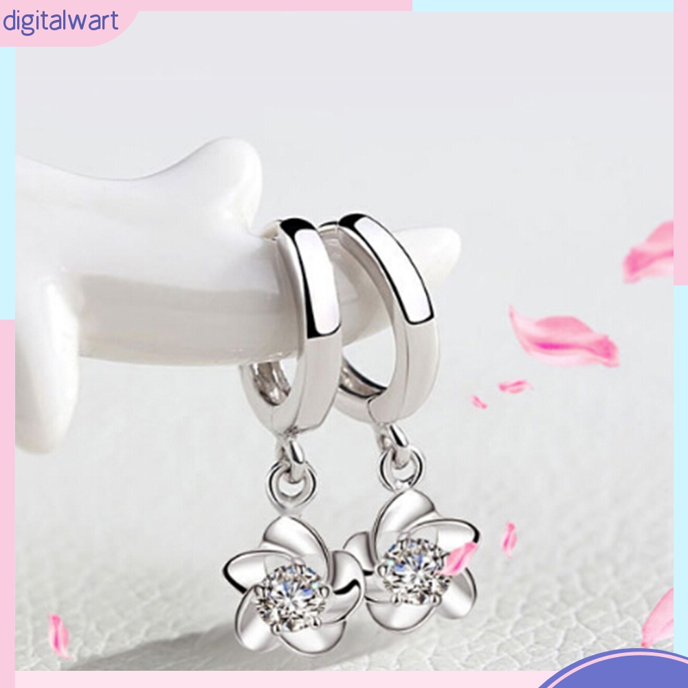 Hoa tai đính đá thời trang dành cho nữ