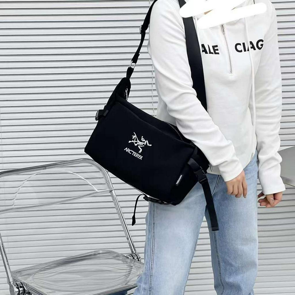 Túi đeo chéo học sinh sinh viên vải dù nhiều ngăn đựng đi học đi chơi thời trang unisex nam nữ W7023