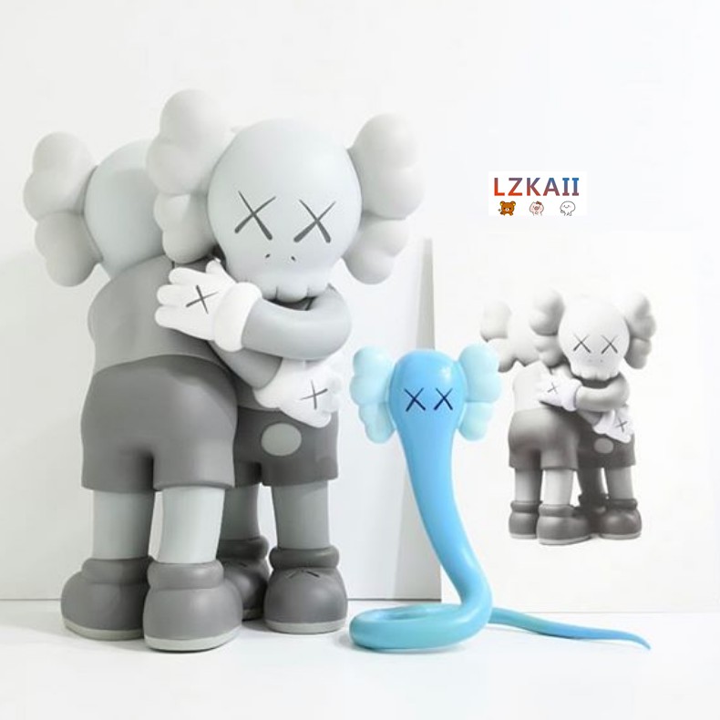 Mô Hình Đồ Chơi Nhân Vật Kaws Hug Together